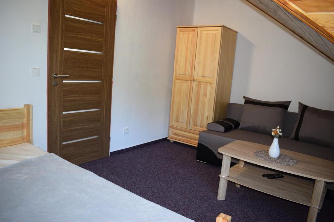 Apartmany Kubova Hut Exterior photo