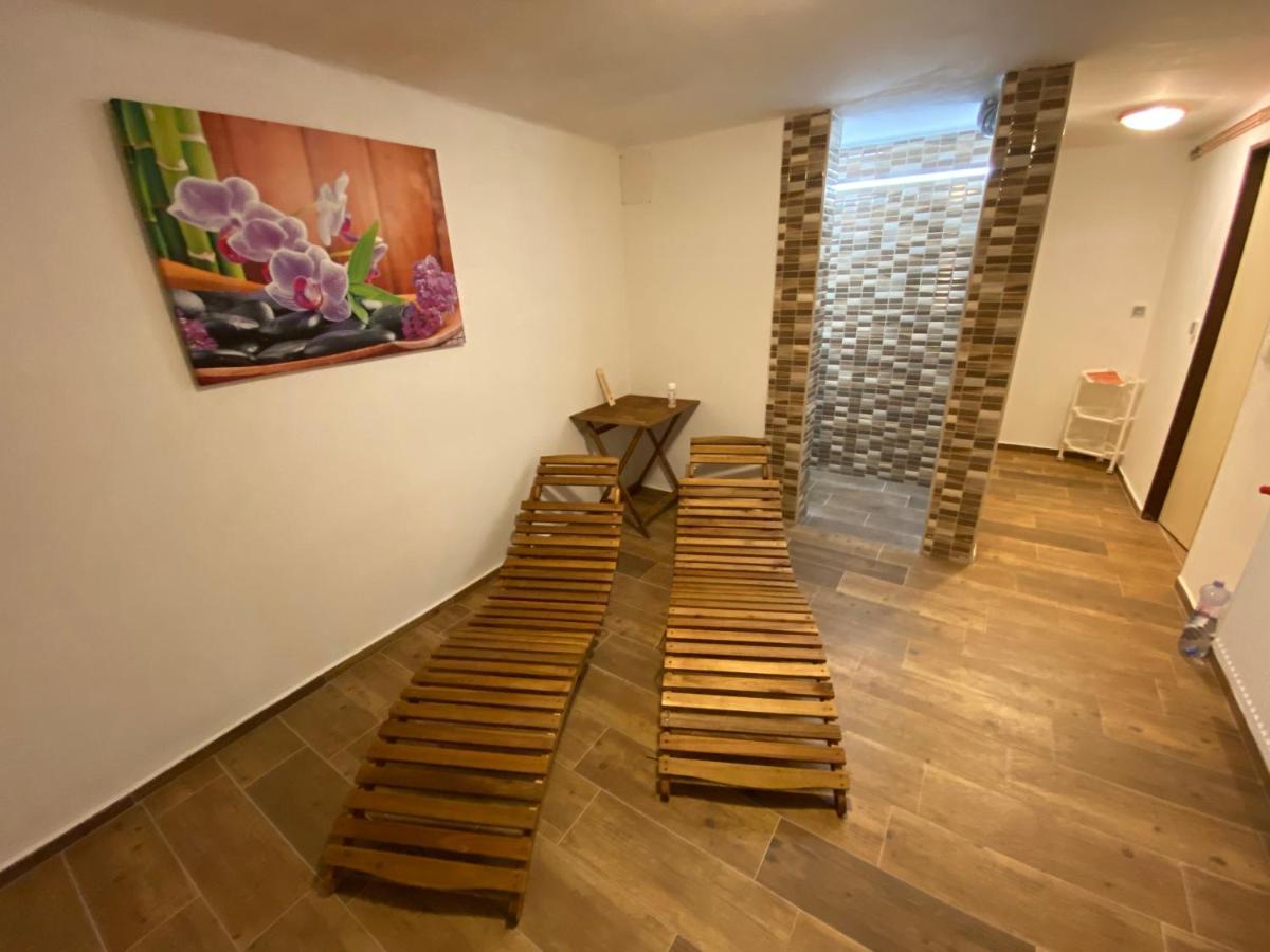 Apartmany Kubova Hut Exterior photo